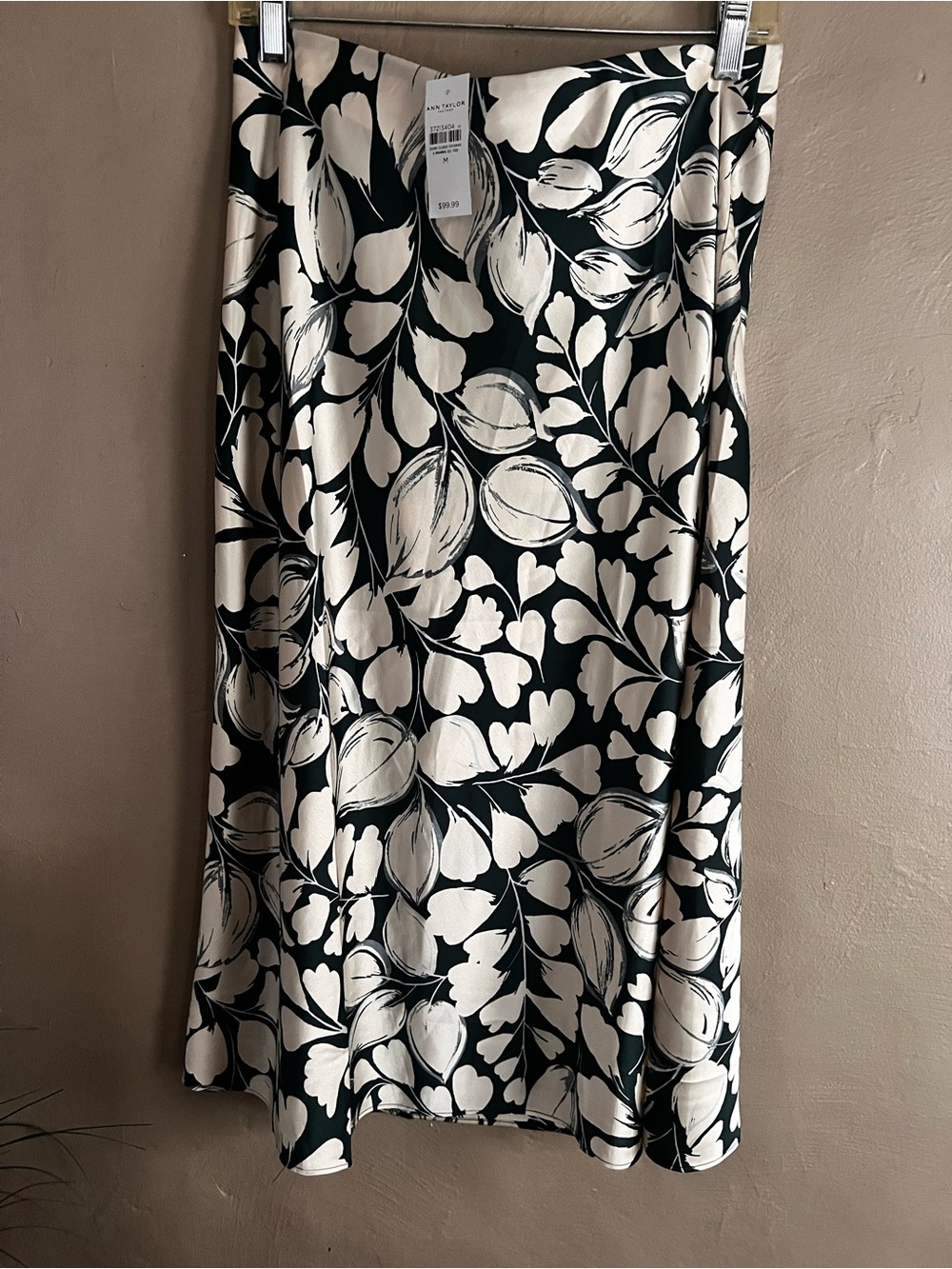Ann Taylor green and Cream Floral Midi Skirt